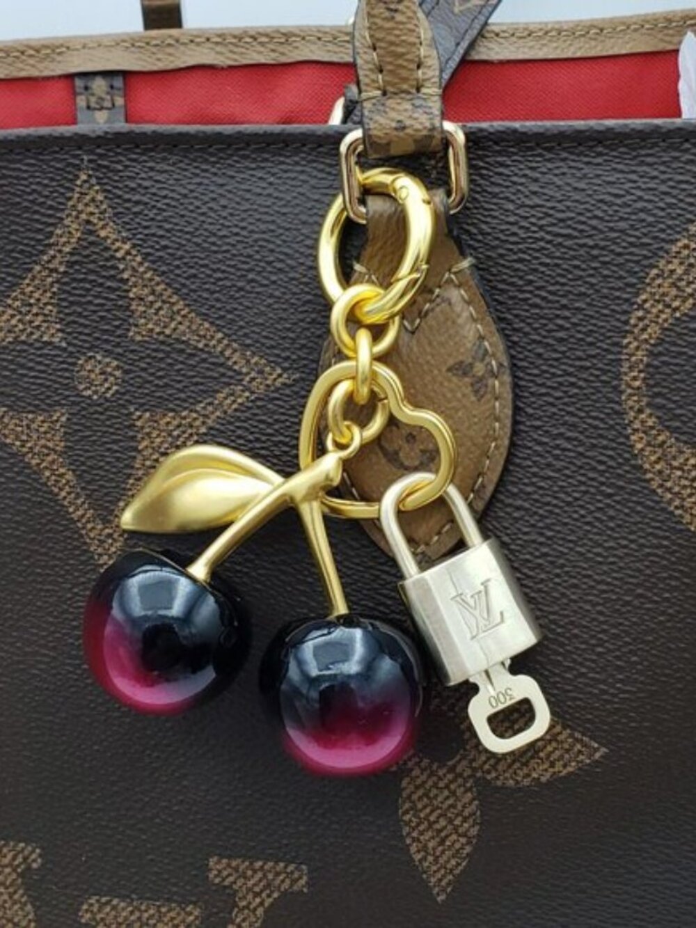 Authentic Louis Vuitton Padlock & Key Gold ✨Unbranded Bag Charm Keychain - Picture 10 of 13